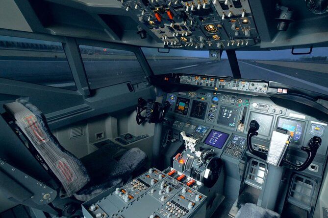 Flight Simulator INTERMEDIATE CRUISE 60 Mins