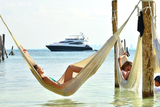 Tulum : Guided Tour of the Mayan Ruins with Round Trip