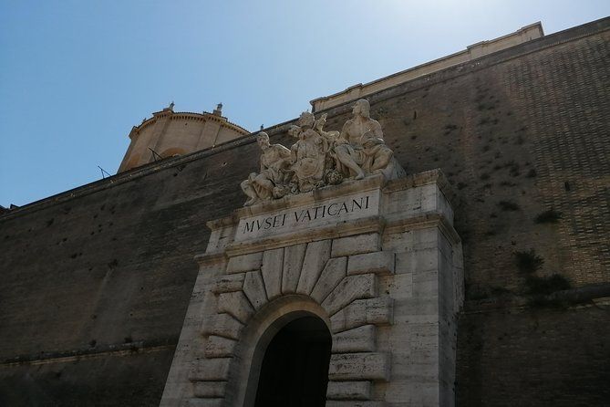 Family Private Tour: Sistine Chapel and Vatican City Highlights