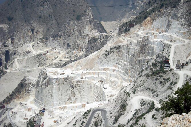 PRIVATE TOUR: Tour of the Carrara Marble Quarries & Wine Experience in Luni
