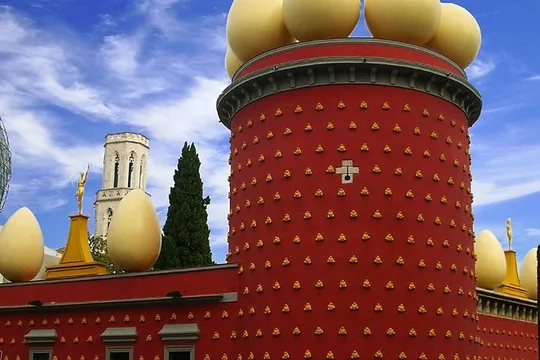 Dalí 2 Museums, Figueres and House of Portlligat small group from Girona