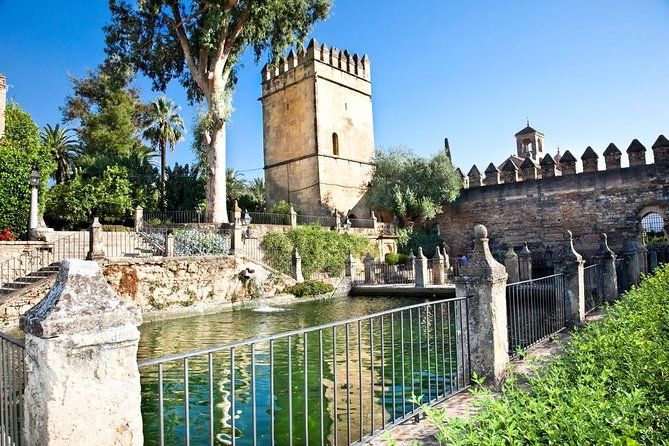 Cordoba Walking Tour with Arabian Baths Experience