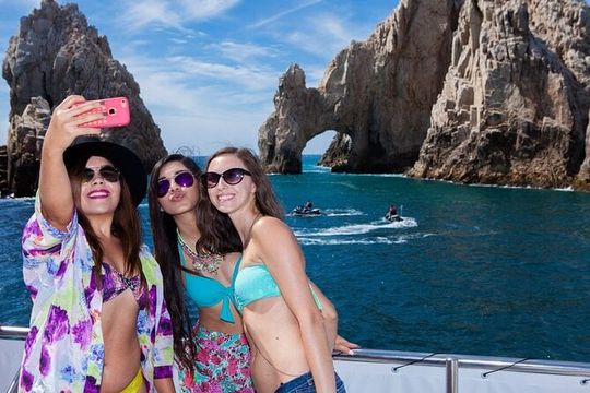 Party Cruise to the Arco de Cabo I Sunset Fajitas