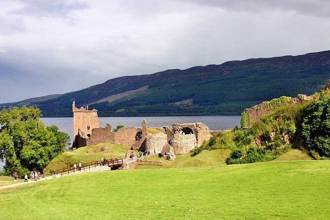 Loch Ness, Outlander, Inverness Castle, Clava and Culloden