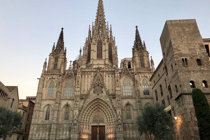 Barcelona Highlights Full Day Tour with a Licensed Tour Guide