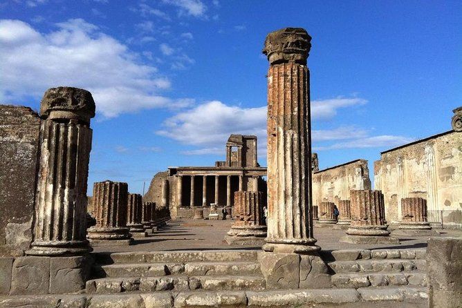 Private day tour: Pompei,Vesuvius and Herculaneum.