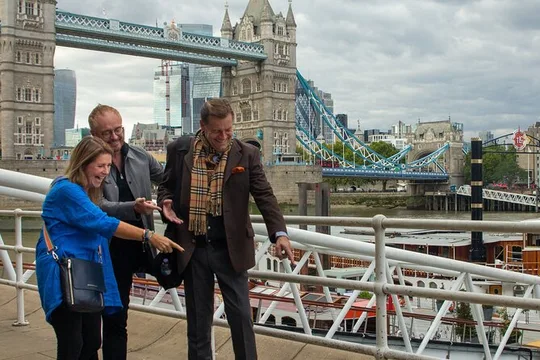 Private London Day Tour with a Local: Custom Highlights & Gems