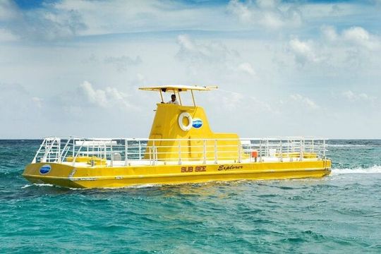 Hop-on Hop-off City Tour Cancun plus Submarine or Bodyboard Experience
