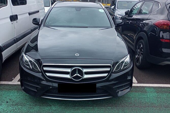 One Way Taxi Transfer - London to Portsmouth Seaport