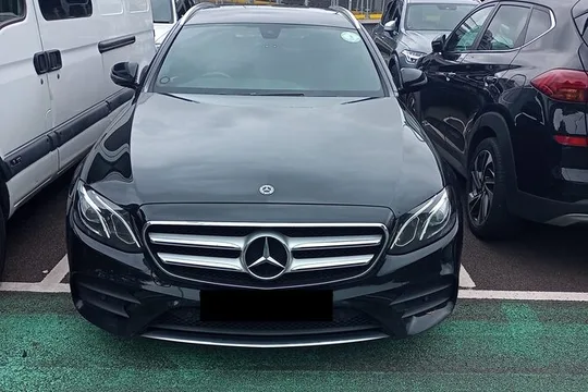 One Way Taxi Transfer - London to Portsmouth Seaport