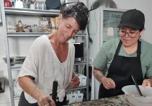 Artisanal Chocolate Bean to Bar Workshop in Cancún