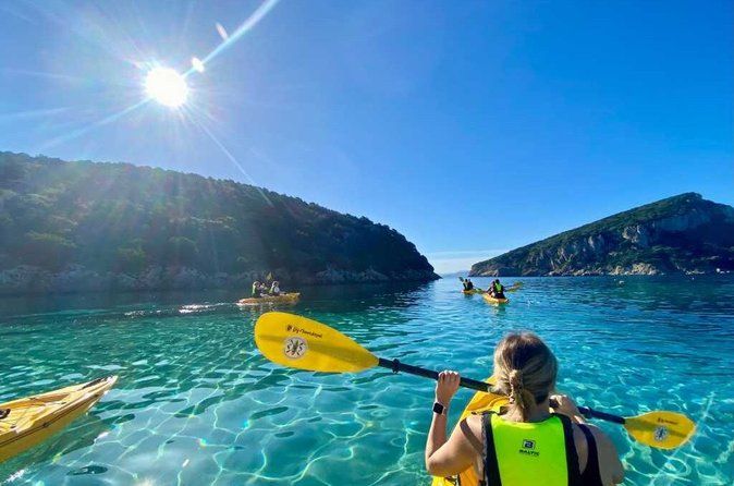 Golfo Aranci : Kayak tour with aperitif & dolphin sighting, small group