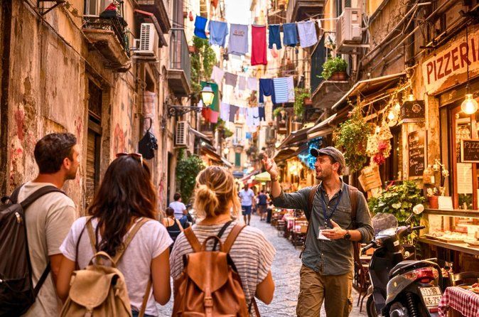 Naples and Pompeii Like a Local