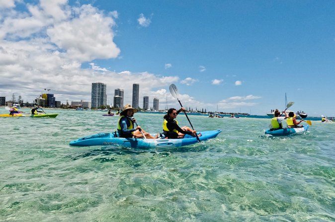 Gold Coast: Morning Kayak & Snorkel Adventure with Breakfast