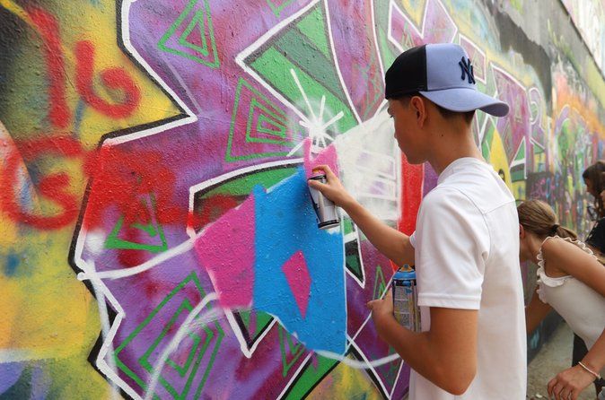 Private Barcelona Graffiti Workshop with a Street Artist
