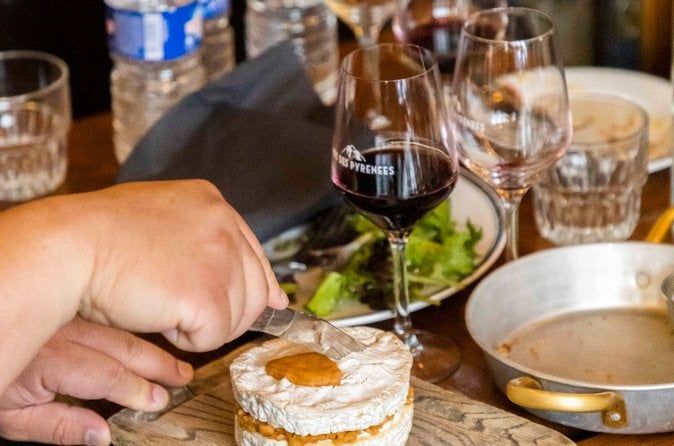 Paris: Le Marais Private Guided Food Tour with 10 French Tastings