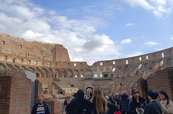 Tickets and Guide of Colosseum, Roman Forum and Palatine Hill