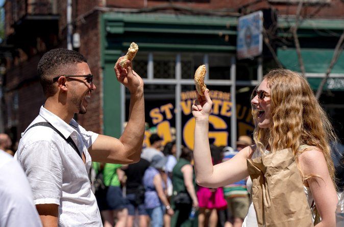 Montreal Mile End Food Tour: Bagels, Smoked Meat & Poutine