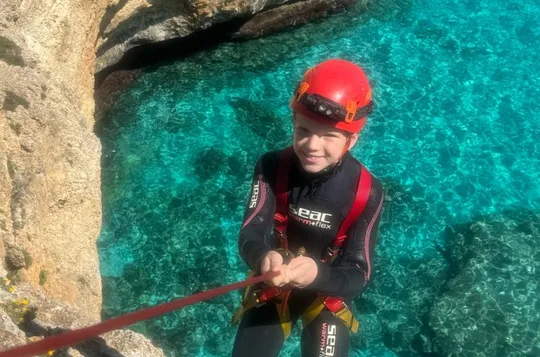 TOUR PREMIUM: Enjoy aquatic caves with real caver guides