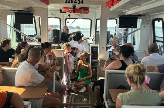 Solar harbour cruise with live music! (Optional lunch/dinner)