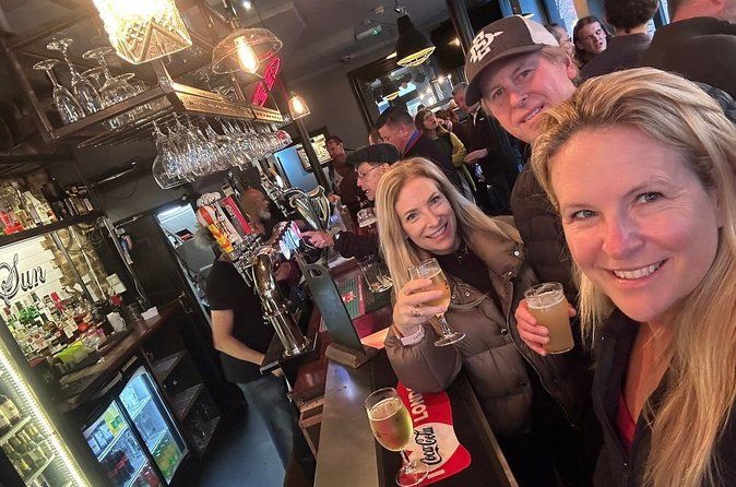 Historic Pub Walking Tour of London