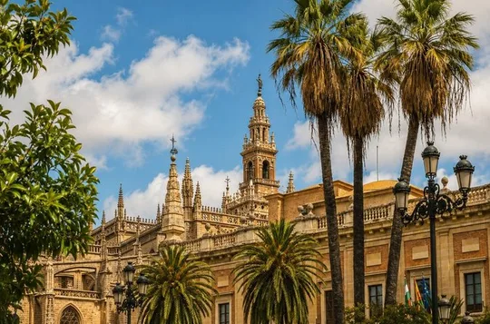 Seville Cathedral & Giralda: Guided Tour with Fast-Track Tickets