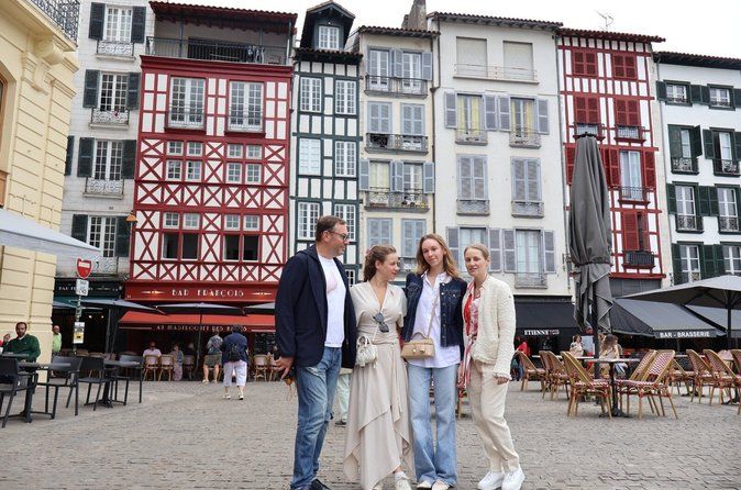 Private French Basque Tour: Biarritz, Bayonne & Chocolate