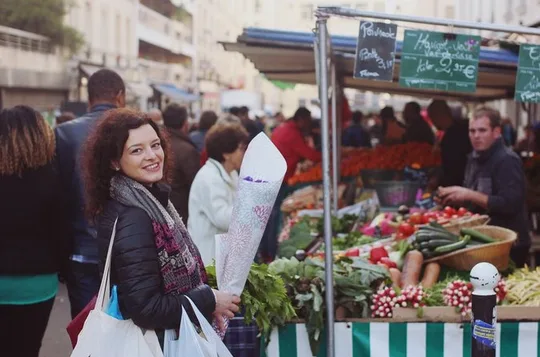 Paris Local Market & Bastille District Food Tasting Tour