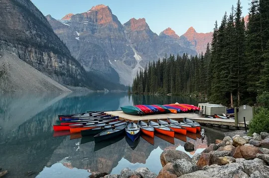 Lake Louise, Moraine Lake & Yoho Waterfalls from Golden BC Tour