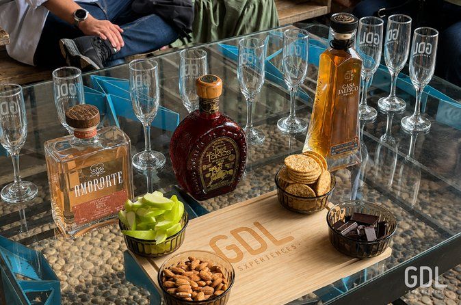 Premium Tequila Tour with Tasting and Pairing by GDL EXPERIENCES
