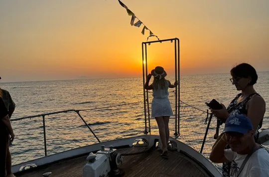 Tropea - Capo Vaticano: Sunset Cruise with aperitif