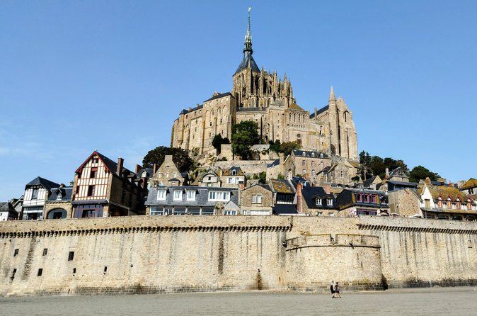 Mont Saint Michel Experience - Shuttle Service from Bayeux