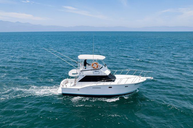Private Hatteras 42' Boat: Custom Fishing & Snorkel Cruise