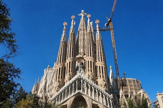Sagrada Familia Skip the Line Guided Tour