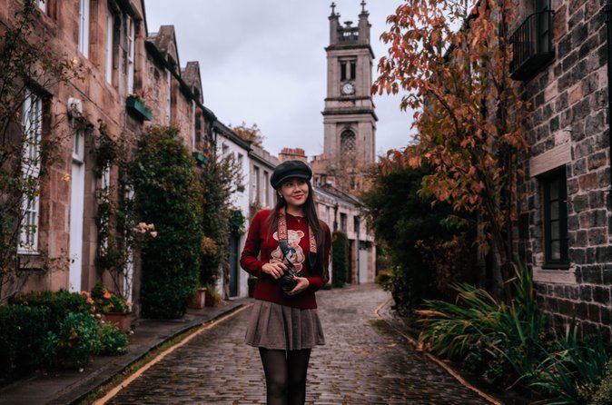 Elegant Professional Private Photoshoot Tour in Edinburgh
