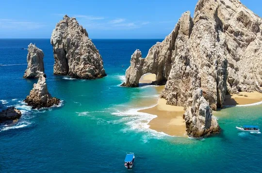 Famous Arch tour with Glass Bottom Boat.