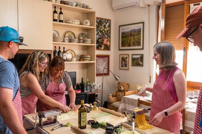 Pasta Cooking Class Arezzo: Colorful Tagliatelle & Ravioli