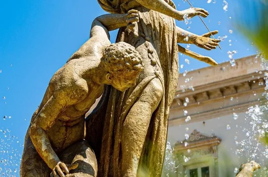 Syracuse, Ortygia, Noto small group Tour from Catania with lunch