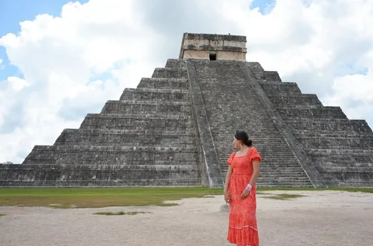 Chichen Itza,Cenote Chichikan & Valladolid from Playa del Carmen