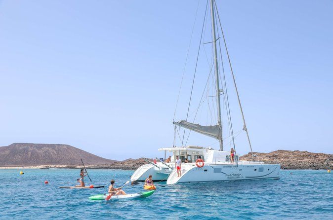 Private Catamaran trips to Lobos Island in Lagoon 400