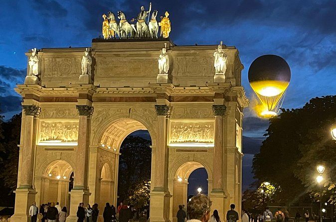 Paris until the heart of the night