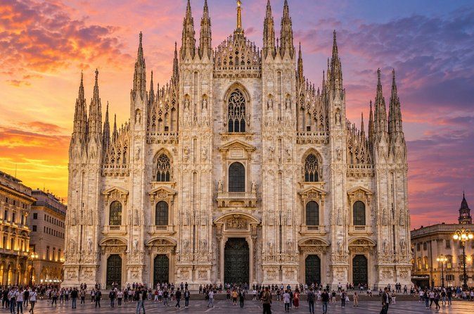 Milan: Duomo’s Cathedral Guided Tour with Optional Rooftop Access