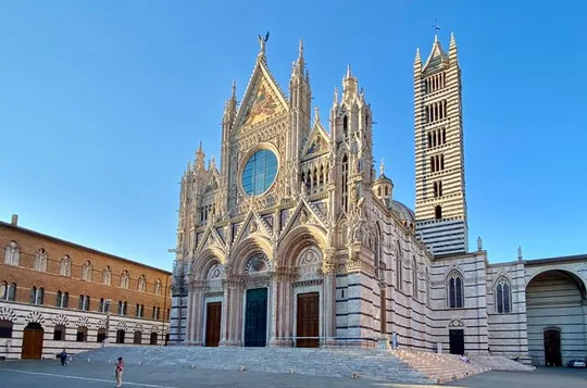 Florence Day Trip to Siena & San Gimignano with Scenic Views