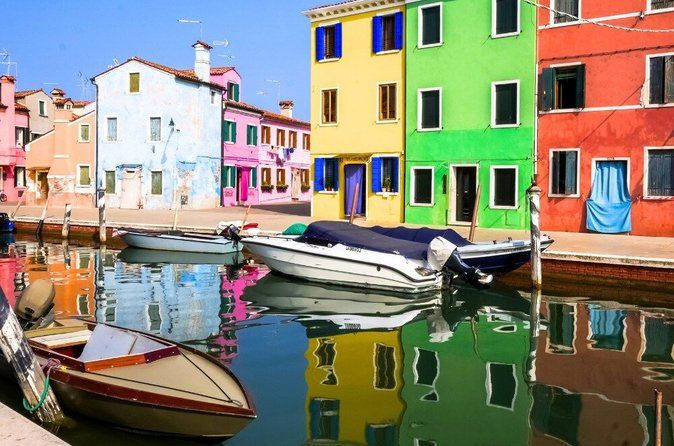 Half Day Murano & Burano Islands Small Group Tour by Private Boat