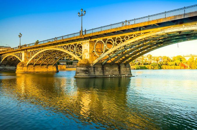 Seville tour with private car