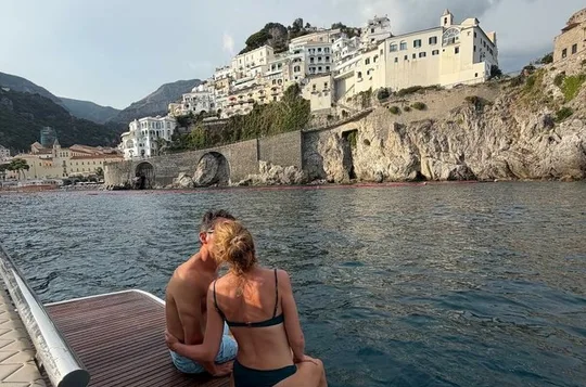 Positano & Amalfi Coast Private Boat Tour from Naples with Pickup