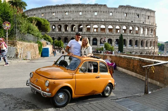 Fiat 500 Vintage Private Tour, with a local photographer