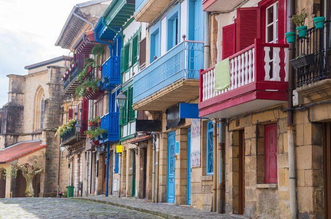 Small Group Hondarribia Historic Walking Tour