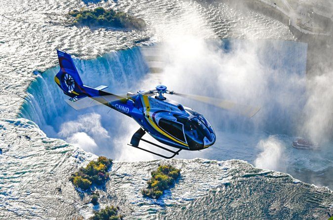 Niagara Falls Private Day Tour with Boat Ride, Helicopter & Lunch