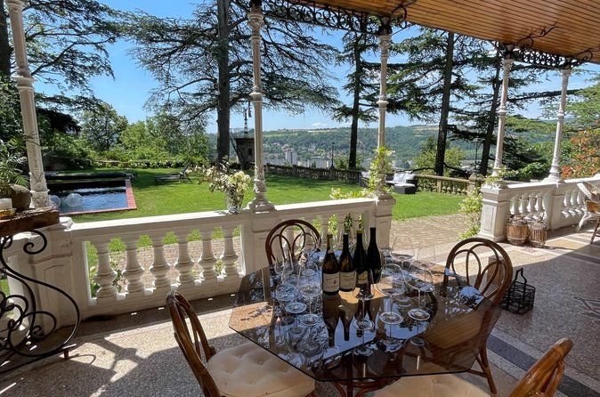 Private Rhône-Valley wine tour